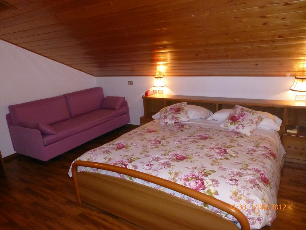 Hotel San Giovanni Виго ди Фаса Стая снимка