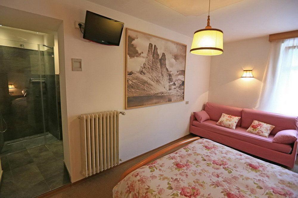 Hotel San Giovanni Виго ди Фаса Екстериор снимка