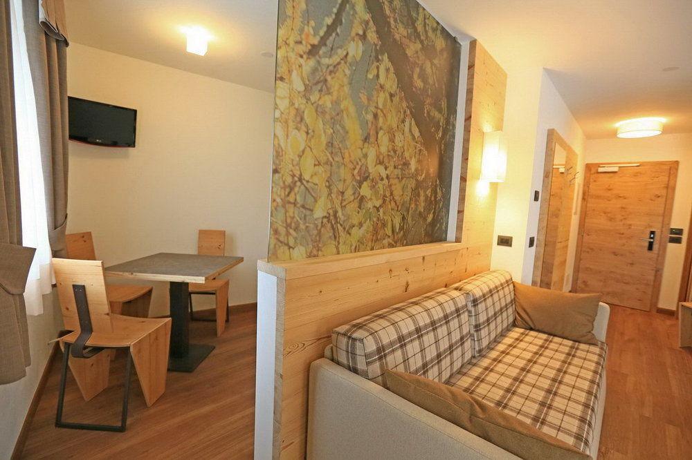 Hotel San Giovanni Виго ди Фаса Екстериор снимка
